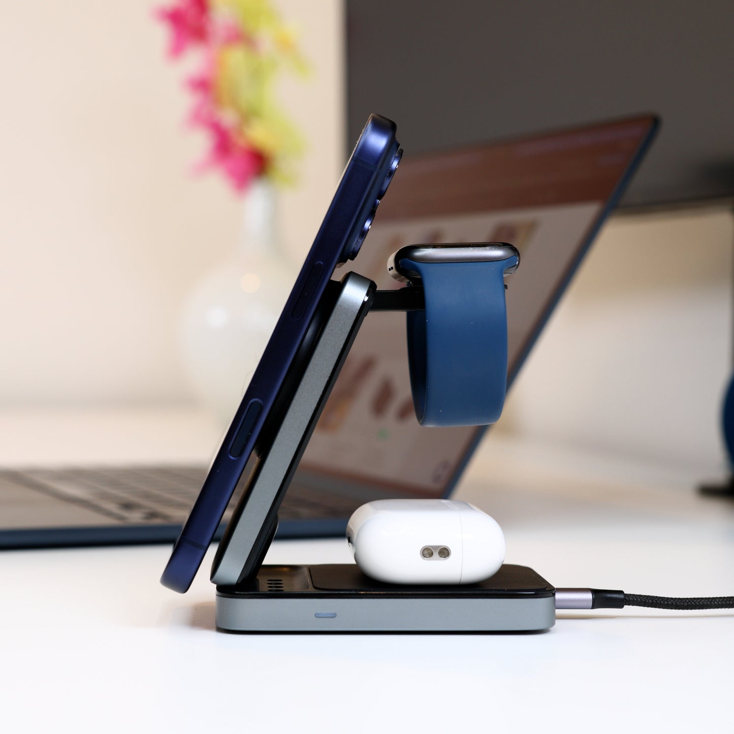 3-in-1 Qi2.2 Wireless Compact Travel Charger